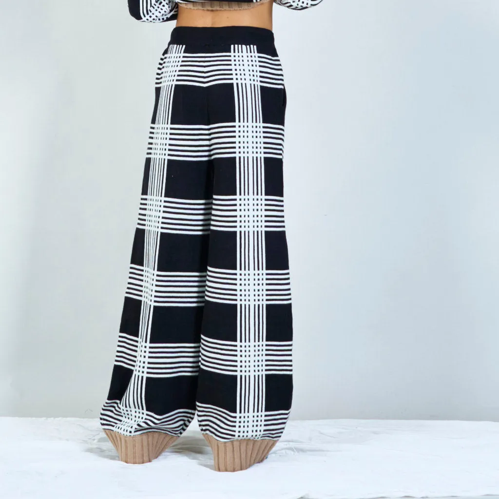 Classic plaid knit sweater and trousers set wholesale