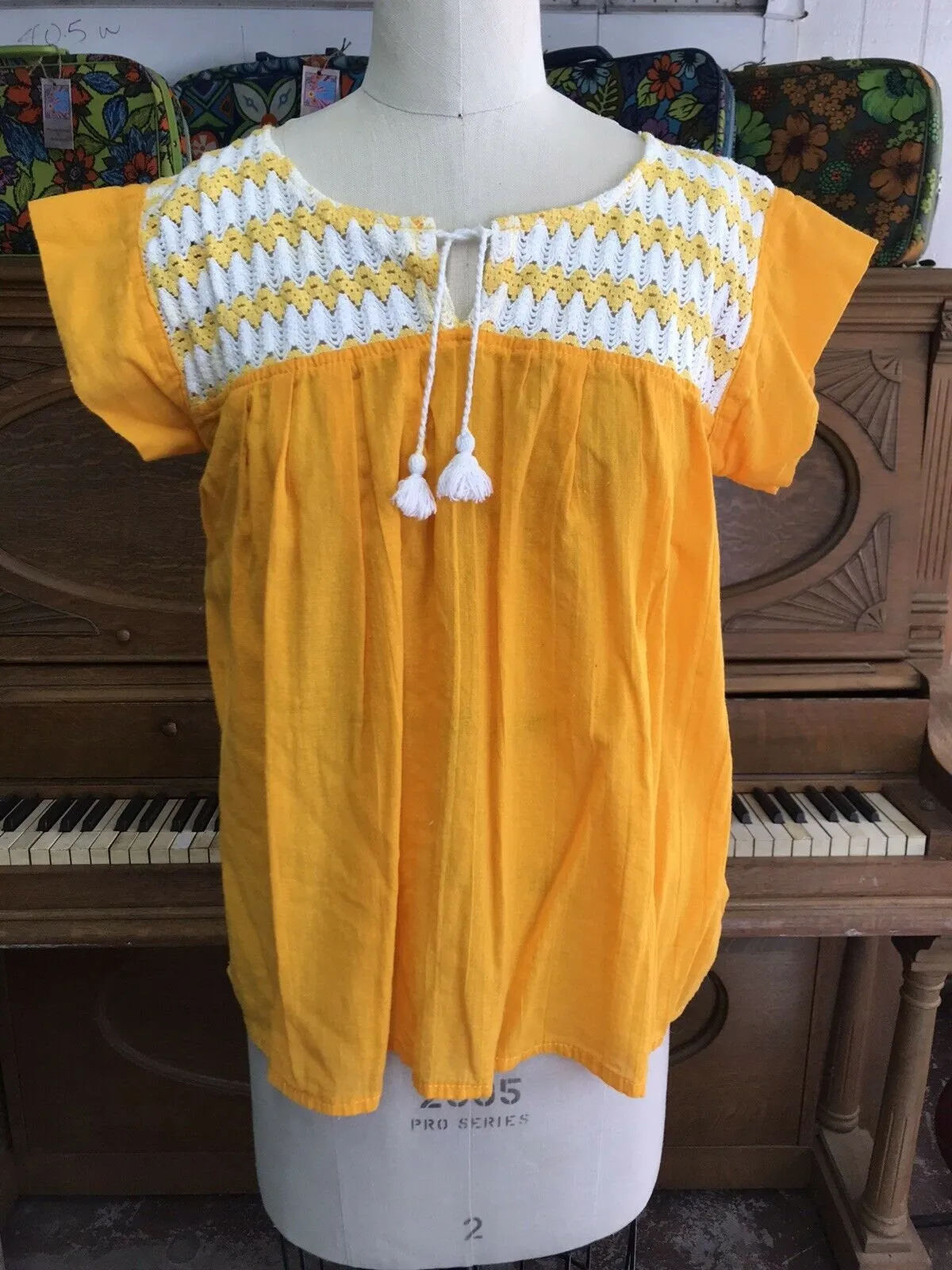 Vintage 70s | Mexican Hippie Boho Cotton Boho Yellow Embroidered Blouse | free size